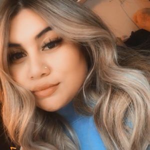 Meet your Posher, Mariela